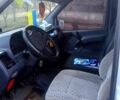 Белый Мерседес Вито, объемом двигателя 2.1 л и пробегом 420 тыс. км за 3000 $, фото 5 на Automoto.ua