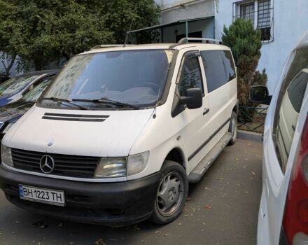 Белый Мерседес Вито, объемом двигателя 2.2 л и пробегом 5 тыс. км за 3700 $, фото 2 на Automoto.ua