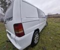 Белый Мерседес Вито, объемом двигателя 2.2 л и пробегом 310 тыс. км за 3200 $, фото 7 на Automoto.ua