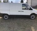 Белый Мерседес Вито, объемом двигателя 2.2 л и пробегом 200 тыс. км за 2700 $, фото 7 на Automoto.ua