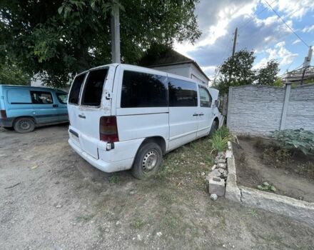 Білий Мерседес Віто, об'ємом двигуна 2.2 л та пробігом 220 тис. км за 750 $, фото 2 на Automoto.ua