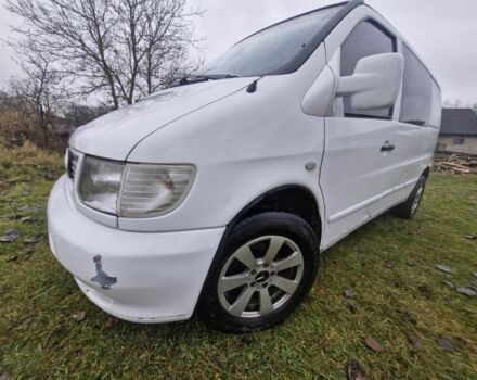 Белый Мерседес Вито, объемом двигателя 2.2 л и пробегом 310 тыс. км за 3200 $, фото 4 на Automoto.ua