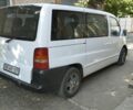 Білий Мерседес Віто, об'ємом двигуна 2.2 л та пробігом 366 тис. км за 4700 $, фото 5 на Automoto.ua