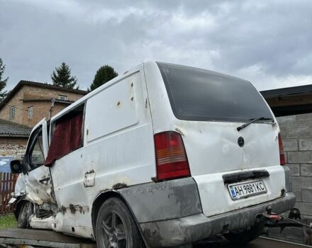 Мерседес Віто 2001 у Сокале на Automoto.ua Білий Мерседес Віто, об'ємом двигуна 0 л та пробігом 100 тис. км за 1100 $, фото 3 на Automoto.ua