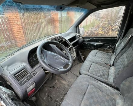 Мерседес Віто 2001 у Сокале на Automoto.ua Білий Мерседес Віто, об'ємом двигуна 0 л та пробігом 100 тис. км за 1100 $, фото 5 на Automoto.ua