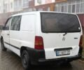 Белый Мерседес Вито, объемом двигателя 2.1 л и пробегом 450 тыс. км за 2200 $, фото 4 на Automoto.ua