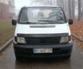 Белый Мерседес Вито, объемом двигателя 2.1 л и пробегом 450 тыс. км за 2200 $, фото 1 на Automoto.ua