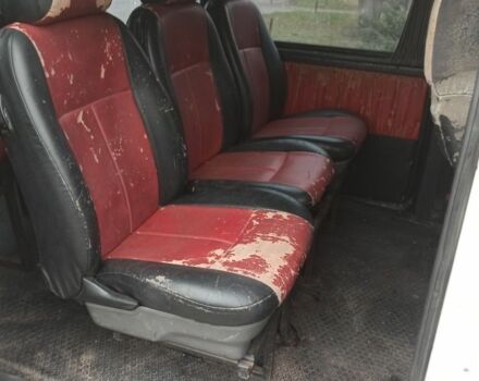 Белый Мерседес Вито, объемом двигателя 2 л и пробегом 111 тыс. км за 3000 $, фото 1 на Automoto.ua