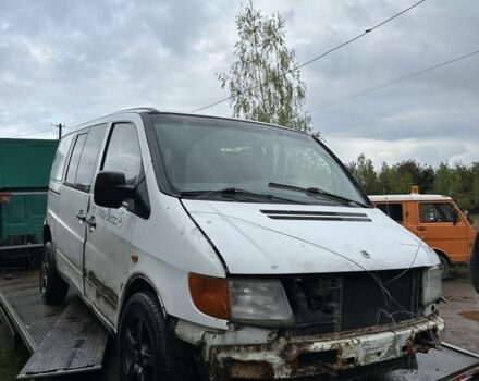 Мерседес Віто 2001 у Сокале на Automoto.ua Білий Мерседес Віто, об'ємом двигуна 0 л та пробігом 100 тис. км за 1100 $, фото 2 на Automoto.ua