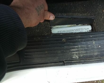 Білий Мерседес Віто, об'ємом двигуна 2.2 л та пробігом 3 тис. км за 3600 $, фото 1 на Automoto.ua