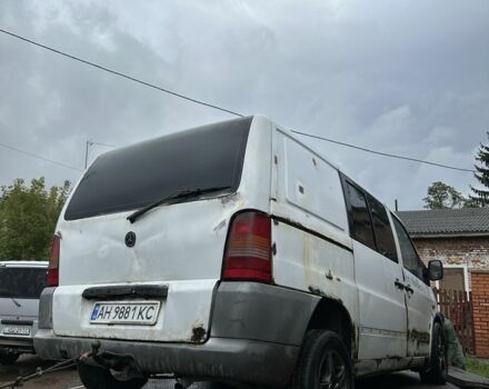Мерседес Віто 2001 у Сокале на Automoto.ua Білий Мерседес Віто, об'ємом двигуна 0 л та пробігом 100 тис. км за 1100 $, фото 4 на Automoto.ua