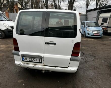 Білий Мерседес Віто, об'ємом двигуна 2.2 л та пробігом 280 тис. км за 3000 $, фото 3 на Automoto.ua
