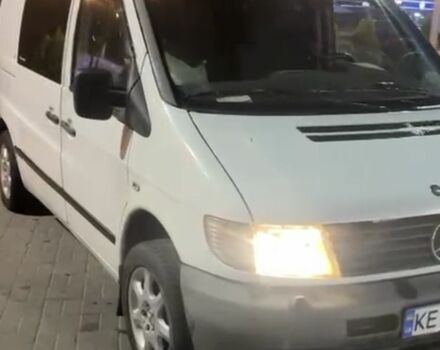 Білий Мерседес Віто, об'ємом двигуна 2.1 л та пробігом 250 тис. км за 4800 $, фото 1 на Automoto.ua