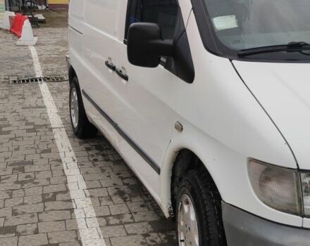 Белый Мерседес Вито, объемом двигателя 2.2 л и пробегом 301 тыс. км за 3500 $, фото 4 на Automoto.ua