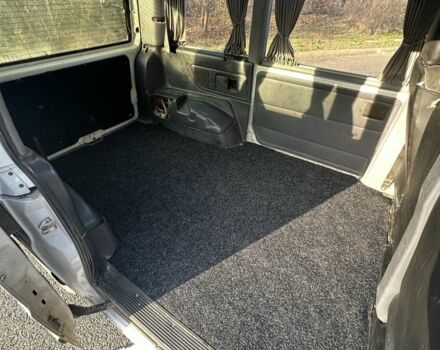 Белый Мерседес Вито, объемом двигателя 2.2 л и пробегом 42 тыс. км за 3600 $, фото 4 на Automoto.ua