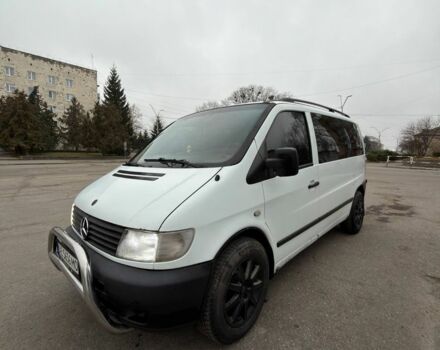 Белый Мерседес Вито, объемом двигателя 2.1 л и пробегом 300 тыс. км за 5500 $, фото 3 на Automoto.ua