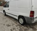 Белый Мерседес Вито, объемом двигателя 2.2 л и пробегом 301 тыс. км за 3500 $, фото 3 на Automoto.ua