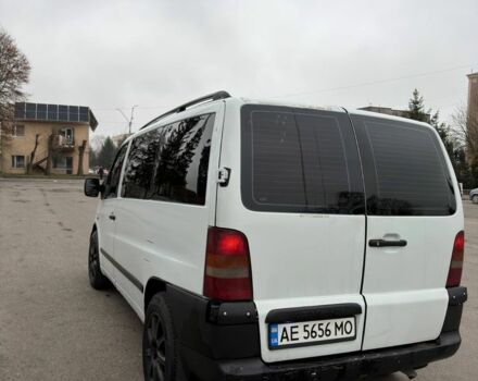 Белый Мерседес Вито, объемом двигателя 2.1 л и пробегом 300 тыс. км за 5500 $, фото 7 на Automoto.ua