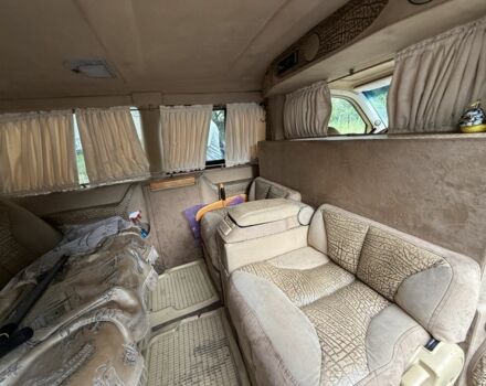 Белый Мерседес Вито, объемом двигателя 2.2 л и пробегом 370 тыс. км за 5000 $, фото 11 на Automoto.ua