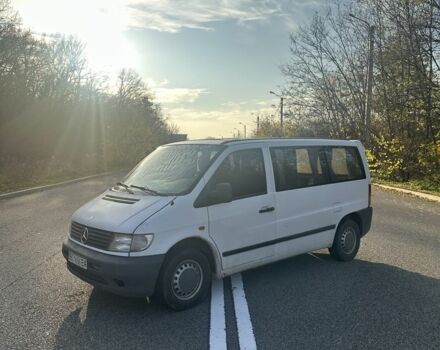 Белый Мерседес Вито, объемом двигателя 2.2 л и пробегом 42 тыс. км за 3600 $, фото 2 на Automoto.ua