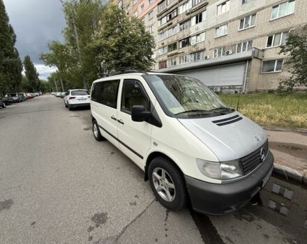 Белый Мерседес Вито, объемом двигателя 2.2 л и пробегом 370 тыс. км за 5000 $, фото 1 на Automoto.ua