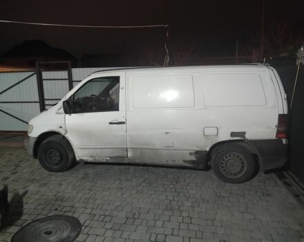 Белый Мерседес Вито, объемом двигателя 2.1 л и пробегом 450 тыс. км за 1700 $, фото 1 на Automoto.ua