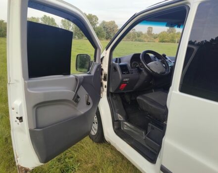 Білий Мерседес Віто, об'ємом двигуна 2.1 л та пробігом 492 тис. км за 4200 $, фото 7 на Automoto.ua