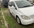 Белый Мерседес Вито, объемом двигателя 2.1 л и пробегом 400 тыс. км за 5100 $, фото 1 на Automoto.ua
