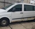 Белый Мерседес Вито, объемом двигателя 2.2 л и пробегом 350 тыс. км за 6000 $, фото 1 на Automoto.ua