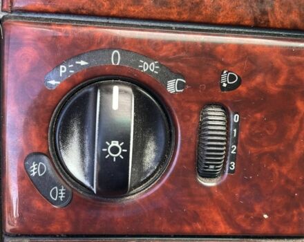 Белый Мерседес Вито, объемом двигателя 2.2 л и пробегом 435 тыс. км за 7400 $, фото 13 на Automoto.ua