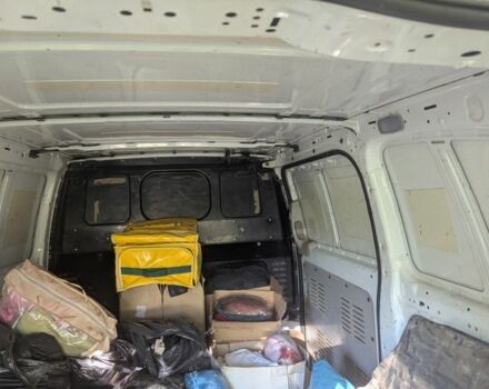 Мерседес Вито 2004 в Ровно на Automoto.ua Белый Мерседес Вито, объемом двигателя 2 л и пробегом 300 тыс. км за 2222 $, фото 5 на Automoto.ua
