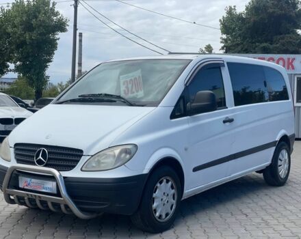 Белый Мерседес Вито, объемом двигателя 2.2 л и пробегом 435 тыс. км за 7400 $, фото 2 на Automoto.ua