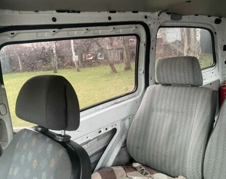 Білий Мерседес Віто, об'ємом двигуна 2.1 л та пробігом 382 тис. км за 5500 $, фото 10 на Automoto.ua