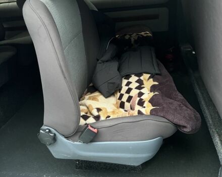 Білий Мерседес Віто, об'ємом двигуна 2.1 л та пробігом 292 тис. км за 6700 $, фото 4 на Automoto.ua