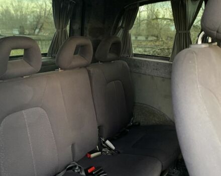 Белый Мерседес Вито, объемом двигателя 2.1 л и пробегом 323 тыс. км за 5400 $, фото 12 на Automoto.ua