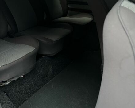 Білий Мерседес Віто, об'ємом двигуна 2.1 л та пробігом 292 тис. км за 6700 $, фото 3 на Automoto.ua