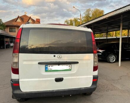 Мерседес Вито 2005 в Кривом Роге на Automoto.ua Белый Мерседес Вито, объемом двигателя 2.1 л и пробегом 5 тыс. км за 4800 $, фото 3 на Automoto.ua