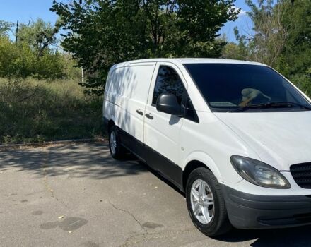 Белый Мерседес Вито, объемом двигателя 2.2 л и пробегом 635 тыс. км за 3000 $, фото 1 на Automoto.ua