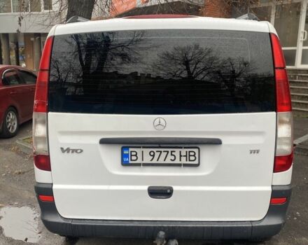Белый Мерседес Вито, объемом двигателя 2.1 л и пробегом 323 тыс. км за 5400 $, фото 1 на Automoto.ua