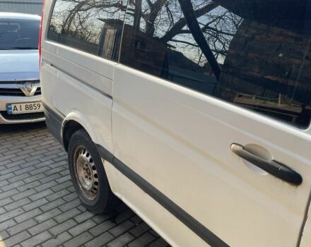 Белый Мерседес Вито, объемом двигателя 2.2 л и пробегом 100 тыс. км за 3106 $, фото 2 на Automoto.ua