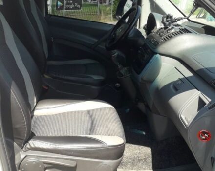 Белый Мерседес Вито, объемом двигателя 2.1 л и пробегом 420 тыс. км за 7200 $, фото 7 на Automoto.ua