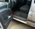Белый Мерседес Вито, объемом двигателя 2.2 л и пробегом 308 тыс. км за 6800 $, фото 4 на Automoto.ua
