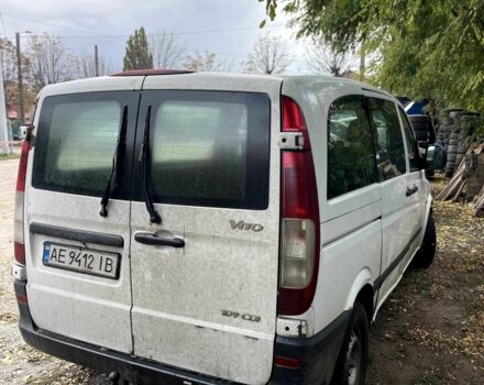 Мерседес Віто 2005 у Новоукраинке на Automoto.ua Білий Мерседес Віто, об'ємом двигуна 2.1 л та пробігом 425 тис. км за 2200 $, фото 1 на Automoto.ua