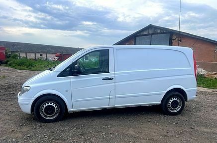 Білий Мерседес Віто, об'ємом двигуна 0 л та пробігом 225 тис. км за 1600 $, фото 3 на Automoto.ua