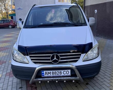 Мерседес Віто 2006 у Житомирі на Automoto.ua Білий Мерседес Віто, об'ємом двигуна 2.1 л та пробігом 266 тис. км за 7777 $, фото 1 на Automoto.ua