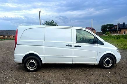 Білий Мерседес Віто, об'ємом двигуна 0 л та пробігом 225 тис. км за 1600 $, фото 5 на Automoto.ua