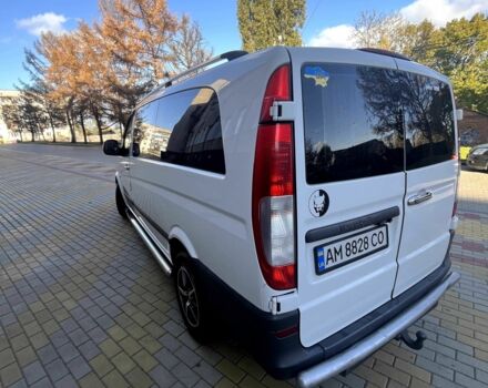 Мерседес Віто 2006 у Житомирі на Automoto.ua Білий Мерседес Віто, об'ємом двигуна 2.1 л та пробігом 266 тис. км за 7777 $, фото 8 на Automoto.ua