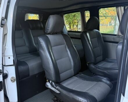 Мерседес Вито 2007 в Черновцах на Automoto.ua Белый Мерседес Вито, объемом двигателя 3 л и пробегом 340 тыс. км за 10800 $, фото 4 на Automoto.ua