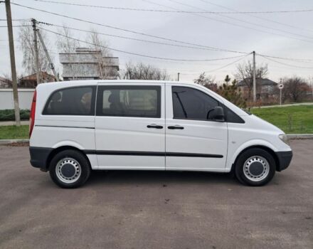 Белый Мерседес Вито, объемом двигателя 2.1 л и пробегом 350 тыс. км за 7950 $, фото 4 на Automoto.ua