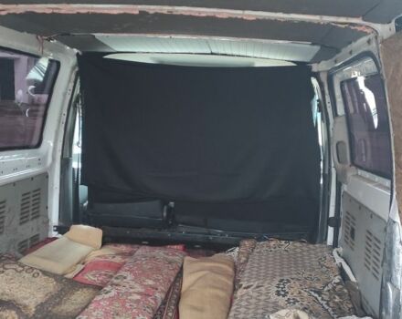 Белый Мерседес Вито, объемом двигателя 2.1 л и пробегом 633 тыс. км за 9000 $, фото 7 на Automoto.ua